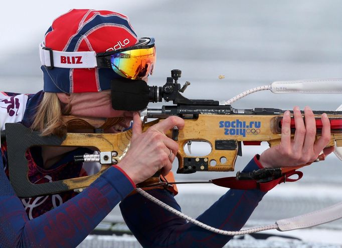 Soči 2014, biatlon, 15 km Ž: Tora Bergerová, Norsko