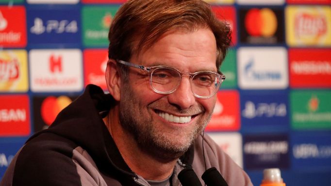 Jürgen Klopp na tiskové konferenci před zápasem Ligy mistrů s PSG