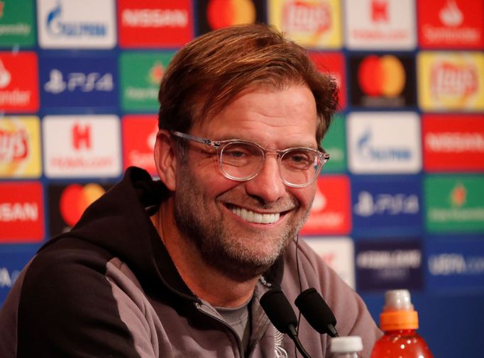 Jürgen Klopp na tiskové konferenci před zápasem Ligy mistrů s PSG