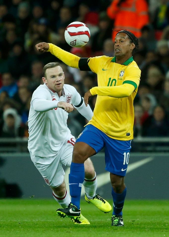 Přátelské utkání Anglie - Brazílie (Ronaldinho a Rooney) - 2013