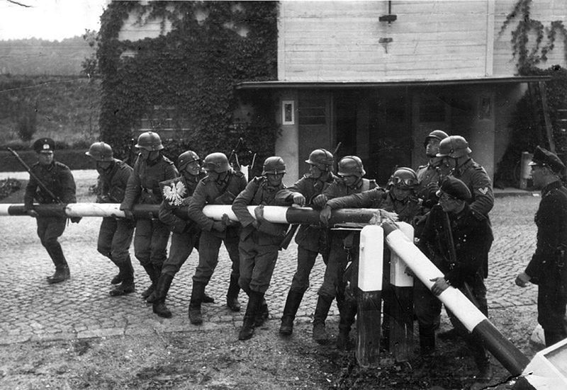 Jednorázové užití / Fotogalerie / Začátek 2. světové války / Invaze do Polska / 1. 9. 1939 / Wiki
