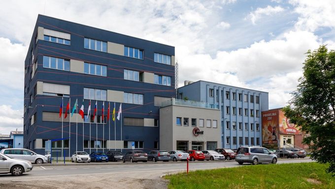 Továrna Ferrit.