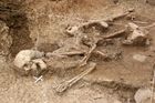 Na Děčínsku objevili kostru vojáka, zahynul v roce 1757