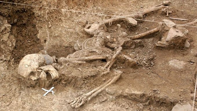 Paľo nebo Ignác? Nález 2500 let staré kostry