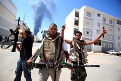 V Tripolisu zuřila bitva mezi znepřátelenými milicemi