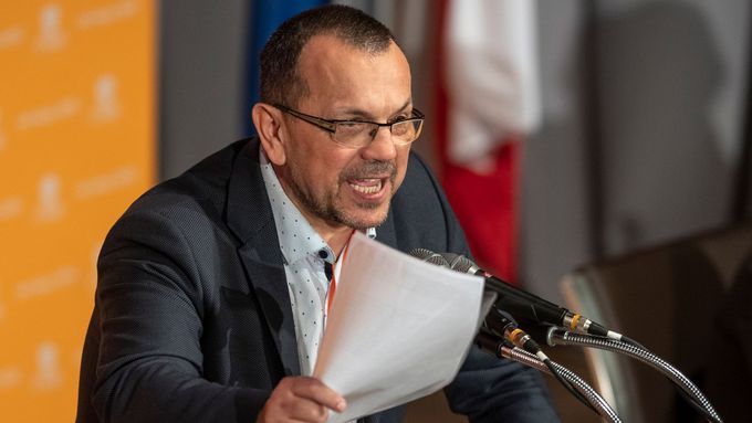 Jaroslav Foldyna hovoří na sjezdu ČSSD. Do března 2019 byl místopředsedou strany.