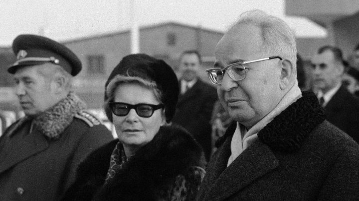 Z její smrti se prezident Husák nikdy nevzpamatoval. Kdo byla jeho druhá žena Viera