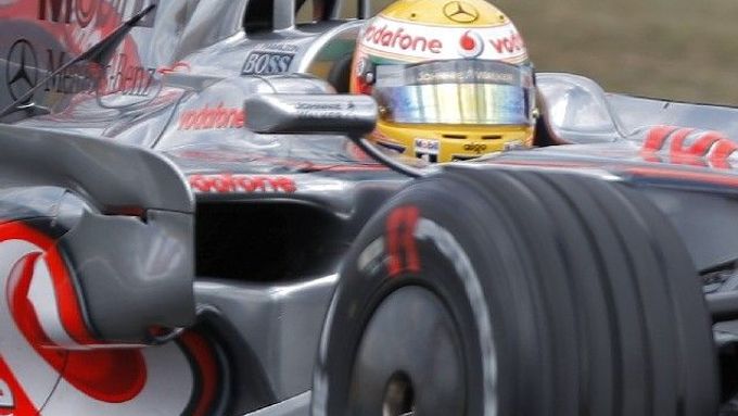 McLaren měl při vývoji potíže