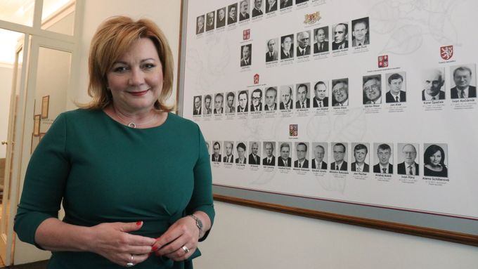 Šéfka poslanců ANO Alena Schillerová na fotografii z loňského roku, kdy byla ministryní financí.