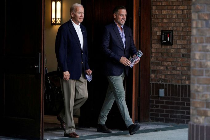 Americký prezident Joe Biden a jeho syn Hunter.