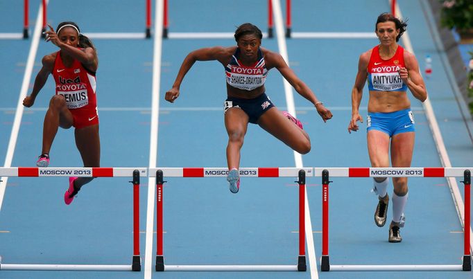 MS v atletice 2013, 400 m př. - rozběh: Lashinda Demusová, Perri Shakesová-Draytonová a Natalia Anťuchová