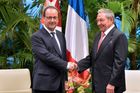 Raúl Castro poprvé oficiálně navštívil členskou zemi EU, ve Francii jej přijal Hollande