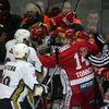 Hokej, extraliga, Slavia - Kladno: bitka