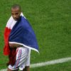 Thierry Henry slaví postup do finále.