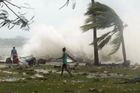 Vanuatu vyhlásilo stav nouze, na místo přiletěla první pomoc