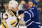 VIDEO Tvrdý trest v NHL. Thornton suspendován na 15 zápasů