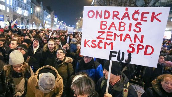 Projděte si protest s námi a podívejte se jak a proti komu lidé protestovali.