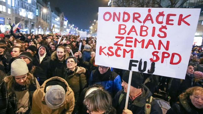 Nemůžeme rezignovat jen na to, že dojdeme k volbám a odevzdáme hlas, upozorňuje Luboš Louženský, student DAMU a organizátor chystané čtvrteční stávky.