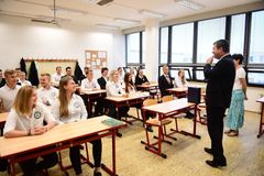 Reorganizace policejních škol nepřinesla úspory. Chybí jim učitelé, tvrdí kontroloři