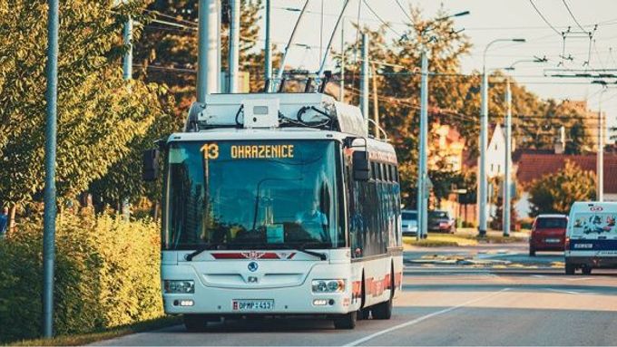 Prodloužení trolejbusové trati v Trnové a Ohrazenci