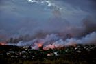 Požár v Řecku ustupuje, zemřelo 74 lidí. Češi jsou podle dostupných informací v pořádku