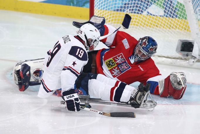 Češti sledge hokejisté zatím sice výběru Spojených států podlehli, ale už to, že se na paralympiádu probojovali, je považováno za obrovský úspěch