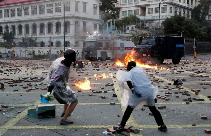 Střety na polytechnické univerzitě v Hongkongu