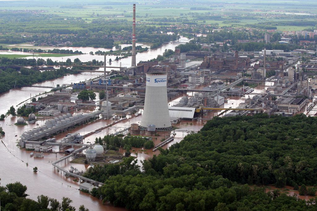 Letem nad zatopeným světem