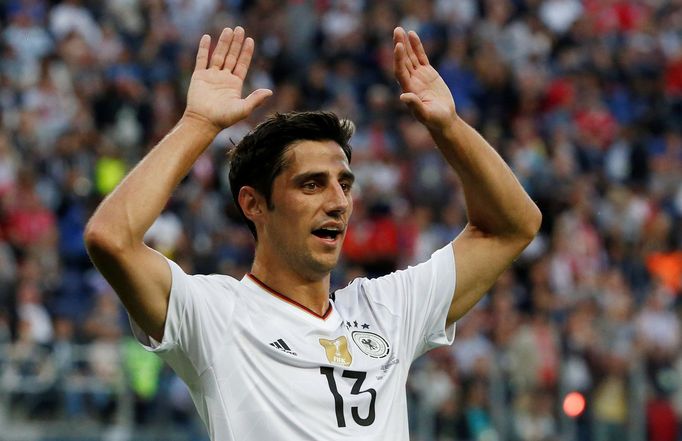 Lars Stindl se raduje z branky ve finále poháru FIFA 2017