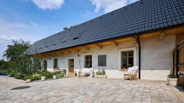 "Chcete-li pobavit boha, dělejte si plány." Venkovskou Ruiničku proměnila v sen