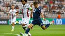 Soccer Football - Europa Conference League - Group D - OGC Nice v Cologne - Allianz Riviera, Nice, France - September 8, 2022 FC Cologne's Jan Thielmann in action with OG