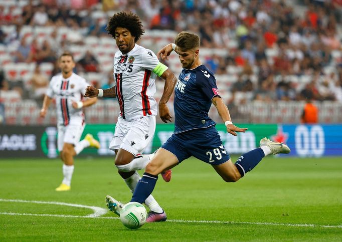 Soccer Football - Europa Conference League - Group D - OGC Nice v Cologne - Allianz Riviera, Nice, France - September 8, 2022 FC Cologne's Jan Thielmann in action with OG