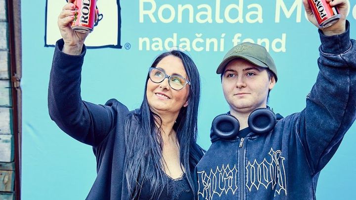 Kvůli rakovině přišel o ruku. "Radši bych amputaci obou nohou," říká student; Zdroj foto: Nadační fond Dům Ronalda McDonalda