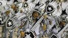 Revellers of Mocidade Independente samba school participate on the first night of the annual Carnival parade in Rio de Janeiro's Sambadrome, February 11, 2013. REUTERS/Sergio Moraes (BRAZIL - Tags: SOCIETY) Published: Úno. 11, 2013, 5:44 dop.