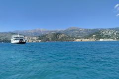 Kam vyrazit do Řecka? Objevte nádherné pláže na Santorini, Lefkadě a Kefalonii