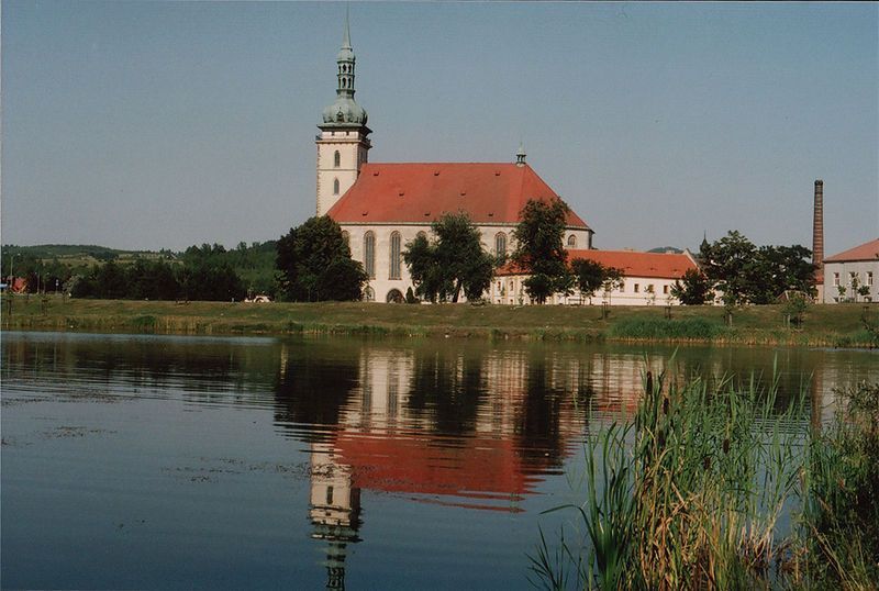 Děkanský kostel Nanebevzetí Panny Marie v Mostě