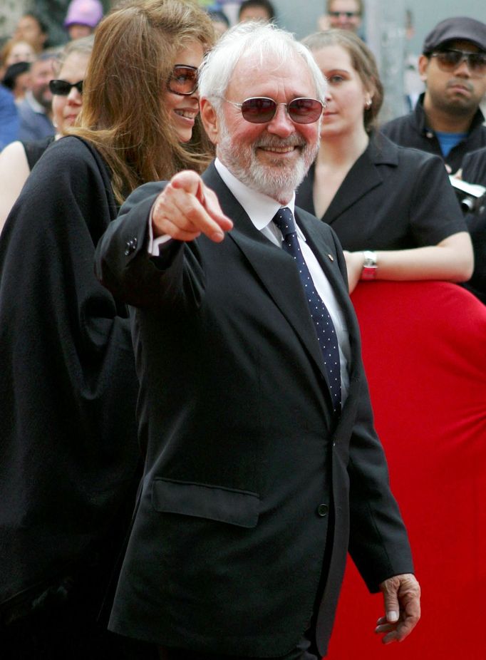 Norman Jewison na Kanadském chodníku slávy v Torontu, 2005.