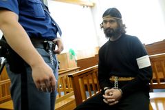 Vrah z Ukrajiny naléhá na české soudy. Pusťte mě z vězení, chci bojovat proti Rusku