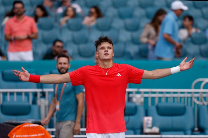 Jakub Menšík, Miami 2025