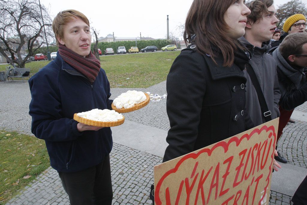 Happening proti bezohlednosti koperací
