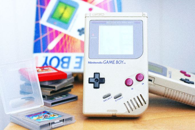 Ilustrační snímek. Nintendo Game boy z roku 1989