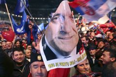 Srbsko míří k vládě nacionalistů