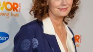 Susan Sarandon, známá americká herečka, na slavnostním zakončení 47. ročníku MFF Karlovy Vary převezme Křišťálový globus za mimořádný umělecký přínos světové kinematografii. V pátek 6. července divákům osobně představí komedii Jeff, který žije s mámou. Jejími nejznámějšími rolemi jsou Jane z Čarodějek z Eastwicku (1987) a Louise z krimi road movie Thelma a Louise (1991), za kterou byla nominována na Oscara.