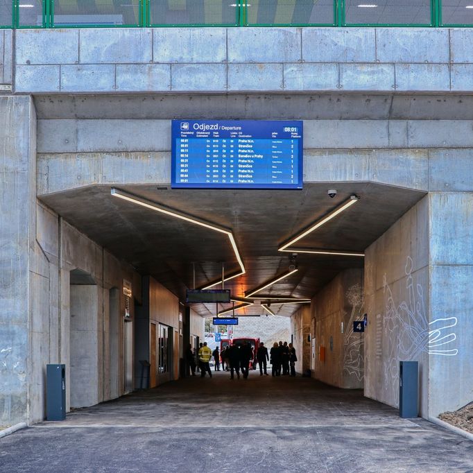 Správa železnic otevřela novou železniční stanici Praha-Zahradní Město.