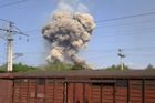 Video: V Rusku hoří sklad dělostřeleckých granátů