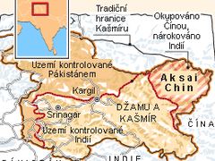 Další spornou oblastí na společných hranicích je Aksai Chin, součást státu Džamu a Kašmír.  Ten sám je však rozdělen ještě mezi Indii a Pákistán.
