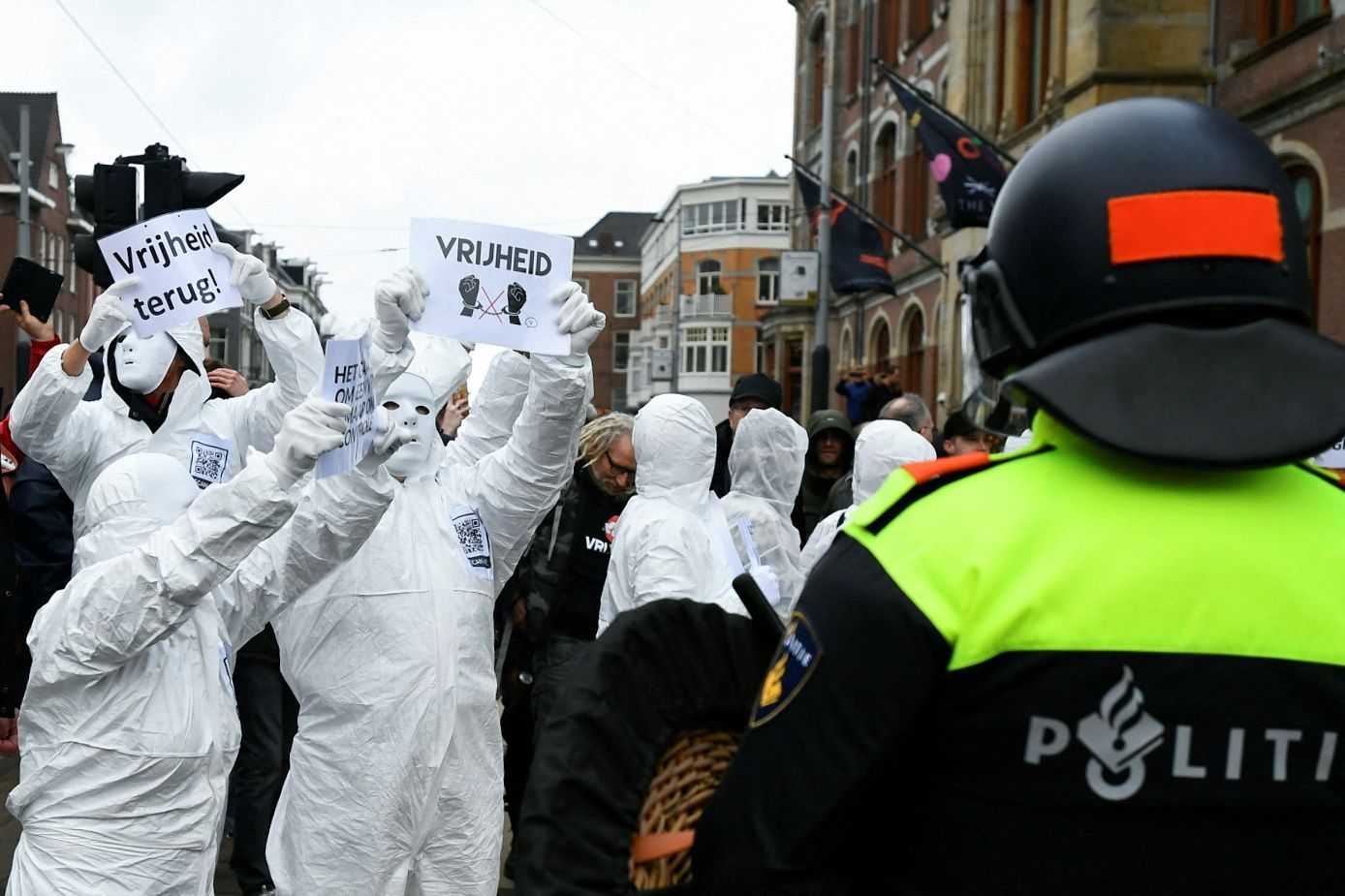 Antivax demonstrace - Nizozemí, Amsterdam