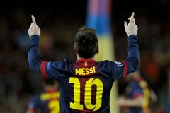 Katalánský uragán! Barca smetla Milán a slaví, Messi zářil