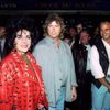 Taylorová s manželem na charitativním představení světoznámé společnosti Cirque du Soleil pro její nadaci AIDS Foundation v Santa Monice - říjen 1992.