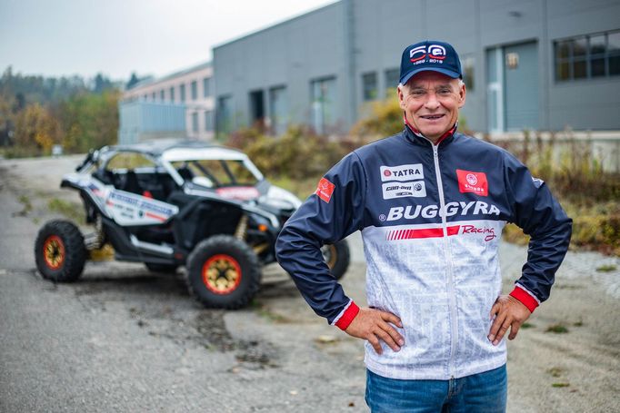 Josef Macháček s buginou Can-Am Buggyra MK50 XRS